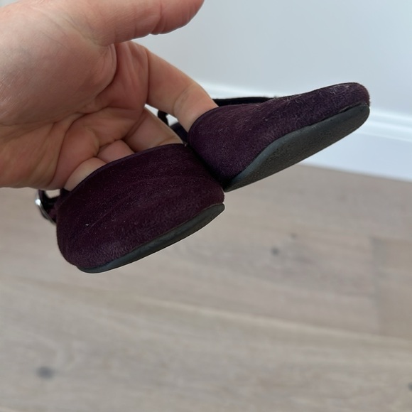 Zara girls velvet maroon sz 1 Chic Burgundy Mary Jane Flats - Picture 4 of 5
